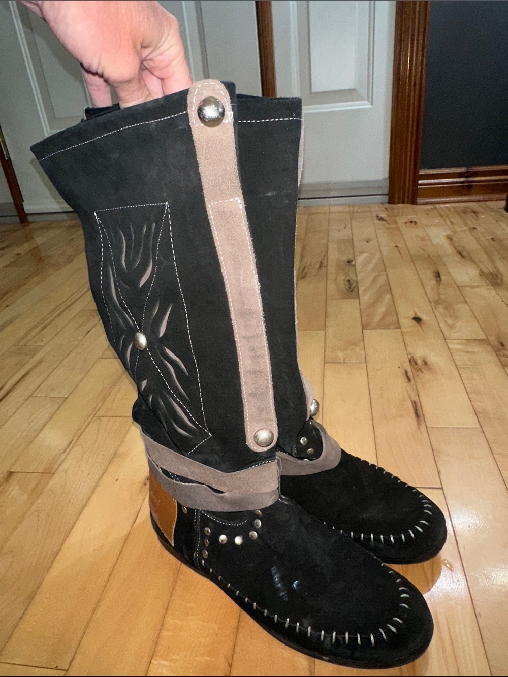 Natural Life Spark Black Suede Western Moccasin Boots with Tan Suede Trim